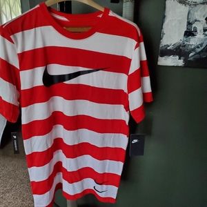 Men's Red and White Striped Tshirt